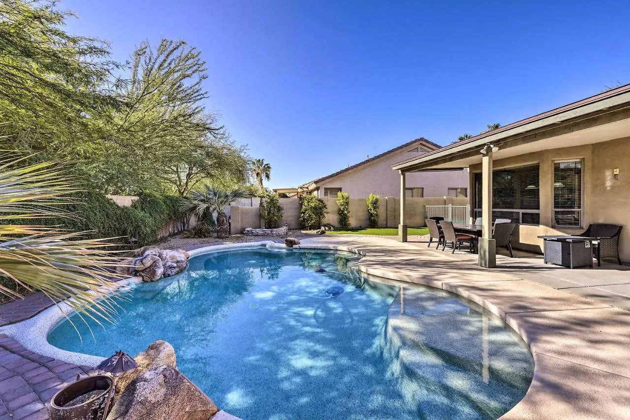 Airy Scottsdale Home Pool, Putting Green And Grill!