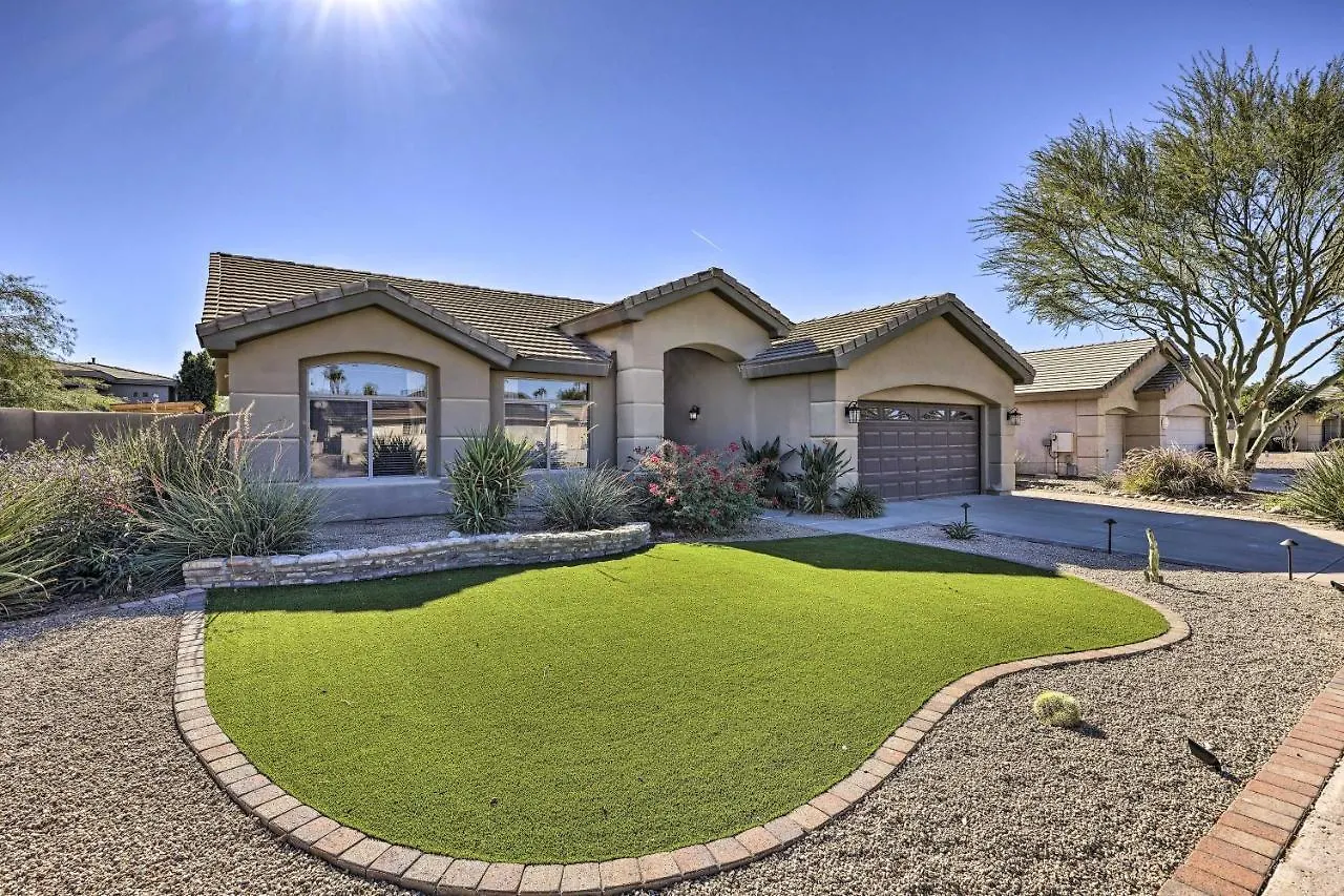 Airy Scottsdale Home Pool, Putting Green And Grill! ארצות הברית