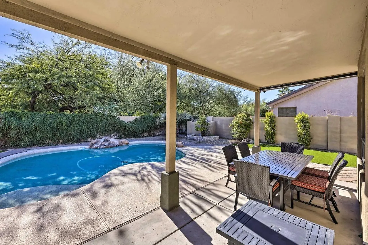 Airy Scottsdale Home Pool, Putting Green And Grill! ארצות הברית